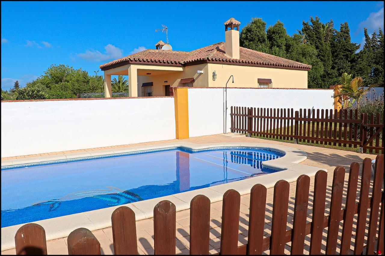 Chalet Con Piscina Privada Conil De La Frontera Luaran gambar